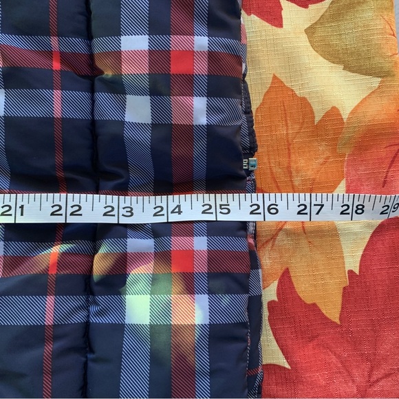 NWOT-Tommy Hilfiger Navy Red Plaid Puff Quilted Zipper Vest S - Picture 8 of 9